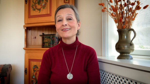 Learn how to process grief with wellness host Alexandra Svalastog