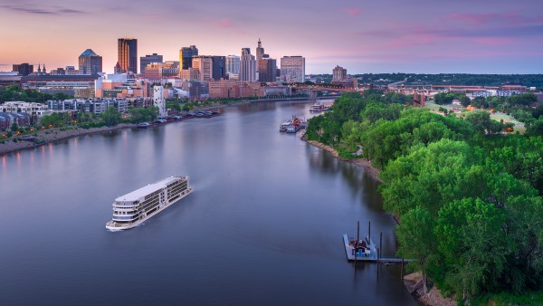 Discover St. Paul, Minnesota, with travel writer and blogger Todd Walker