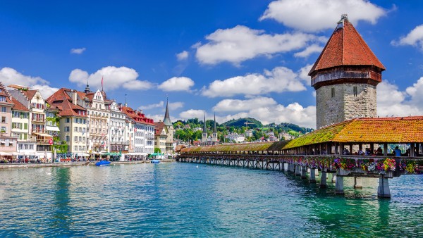 Take a closer look at the pre and post land extensions available on our Rhine River itineraries