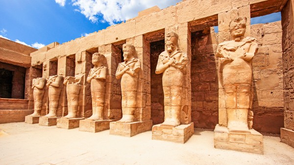 Join Jean Newman Glock and Joost Ouendag on a voyage along the Nile River