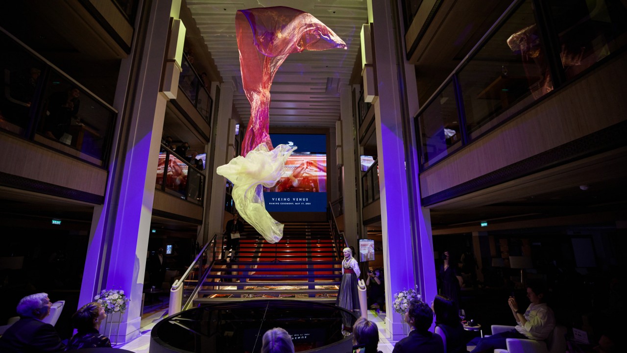 Alastair Miller in conversation with Artist Daniel Wurtzel )