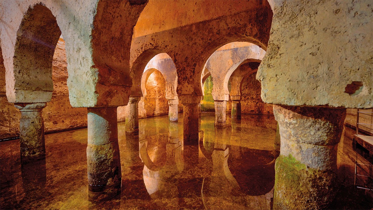 Karine Explores: Hidden places of the world )