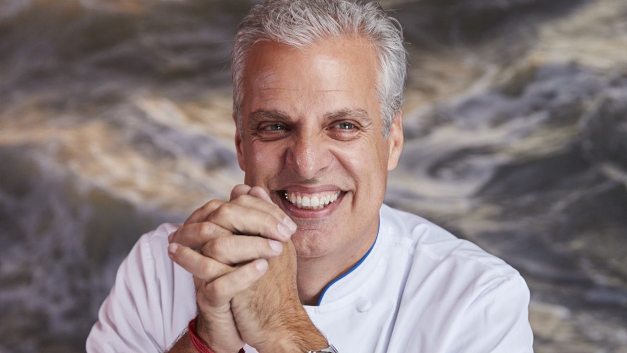 Anne Diamond interviews Celebrity French Chef Eric Ripert)