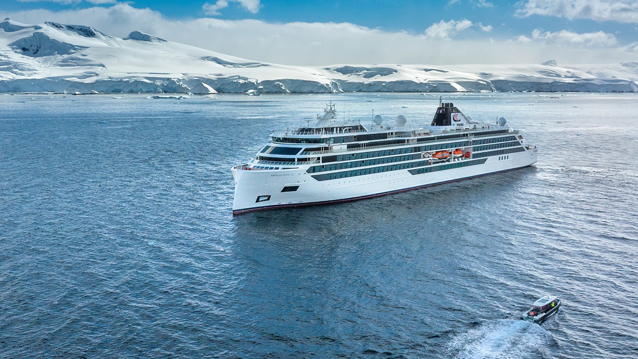 Dr. Damon Stanwell-Smith and Jørn Henriksen)