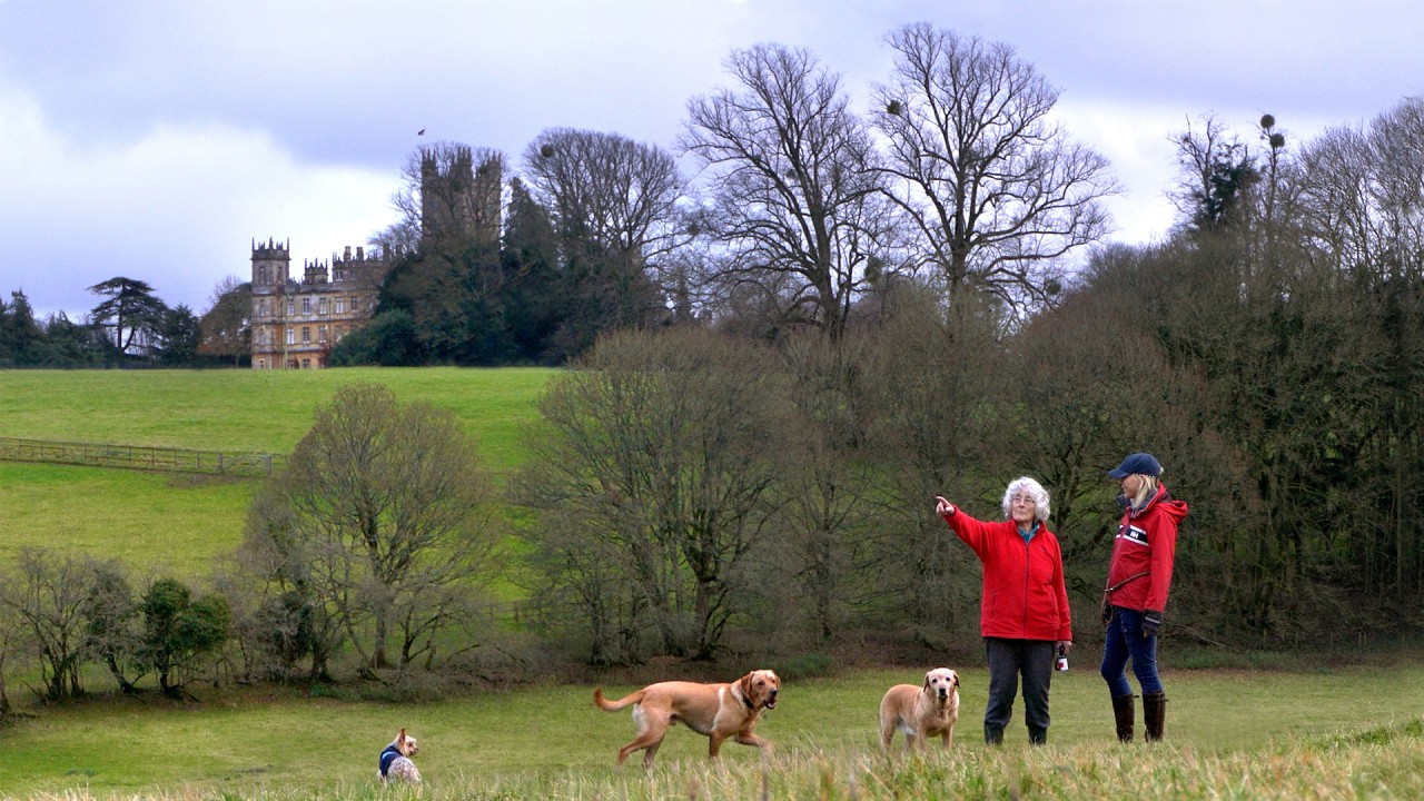 Karine Explores: Highclere Castle’s extraordinary figures)