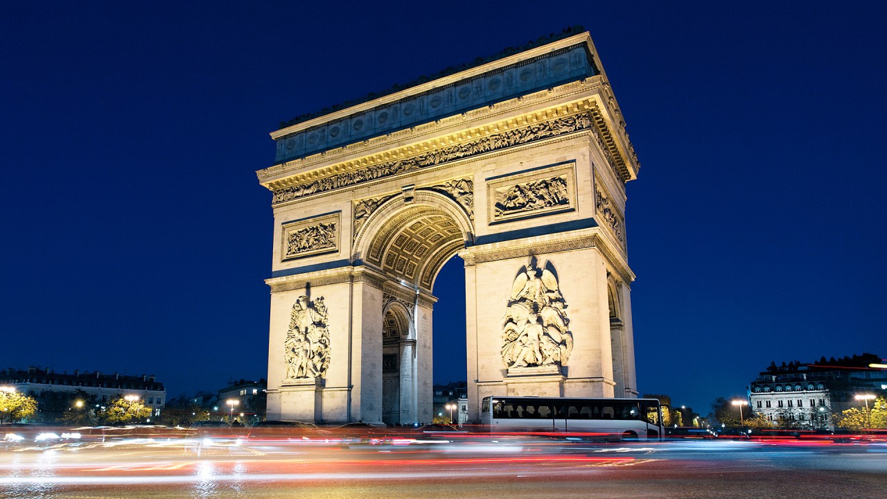 A brief history of pre-modern France with Paul Dawson)