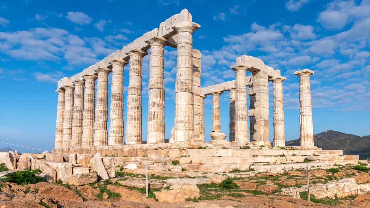 Brush up on your Greek mythology with Russell Lee)