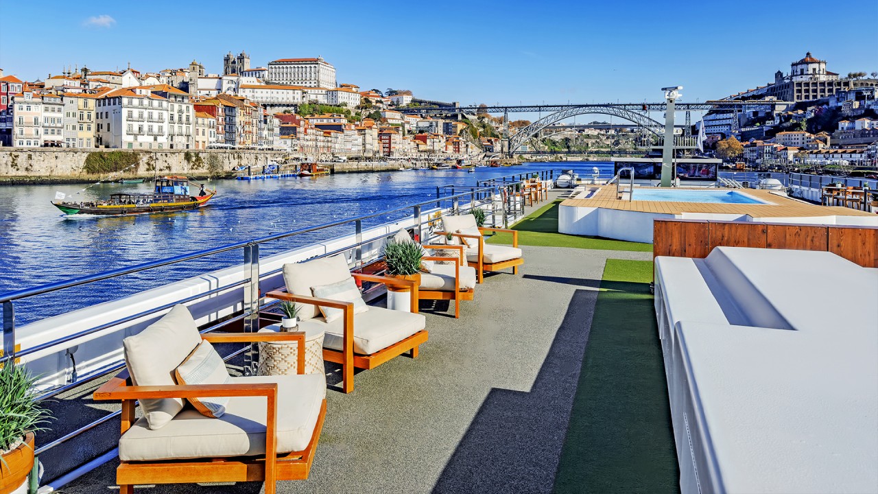 Experience Portugal’s magnificent Douro River with Paulo Fonseca)