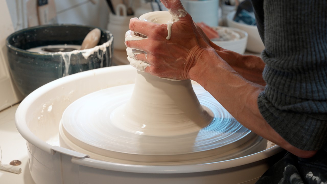 Uncover the innovative techniques of ceramicist Cecilie Haaland)